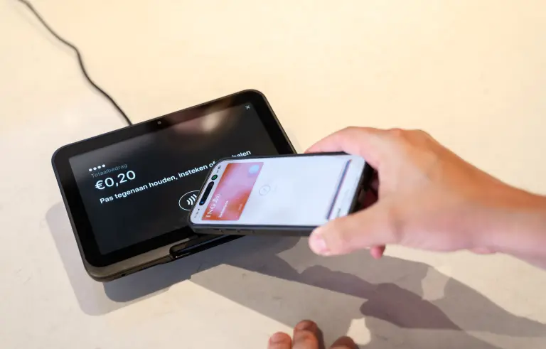 Card machine for your business: options, costs and Tap to Pay